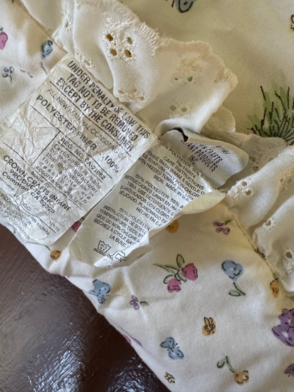 Classic Pooh Cream Baby Quilt with Ruffled Edge - Picture 6 of 11